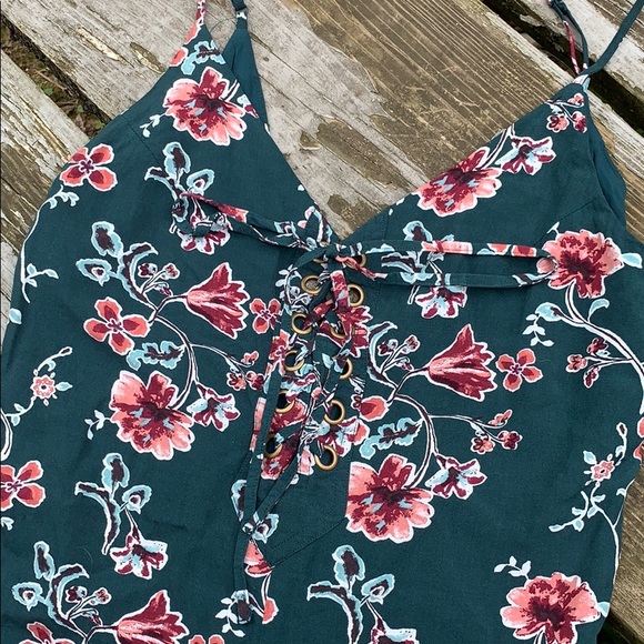 Forever 21 Floral Lace Up Front Romper Small - Picture 3 of 8